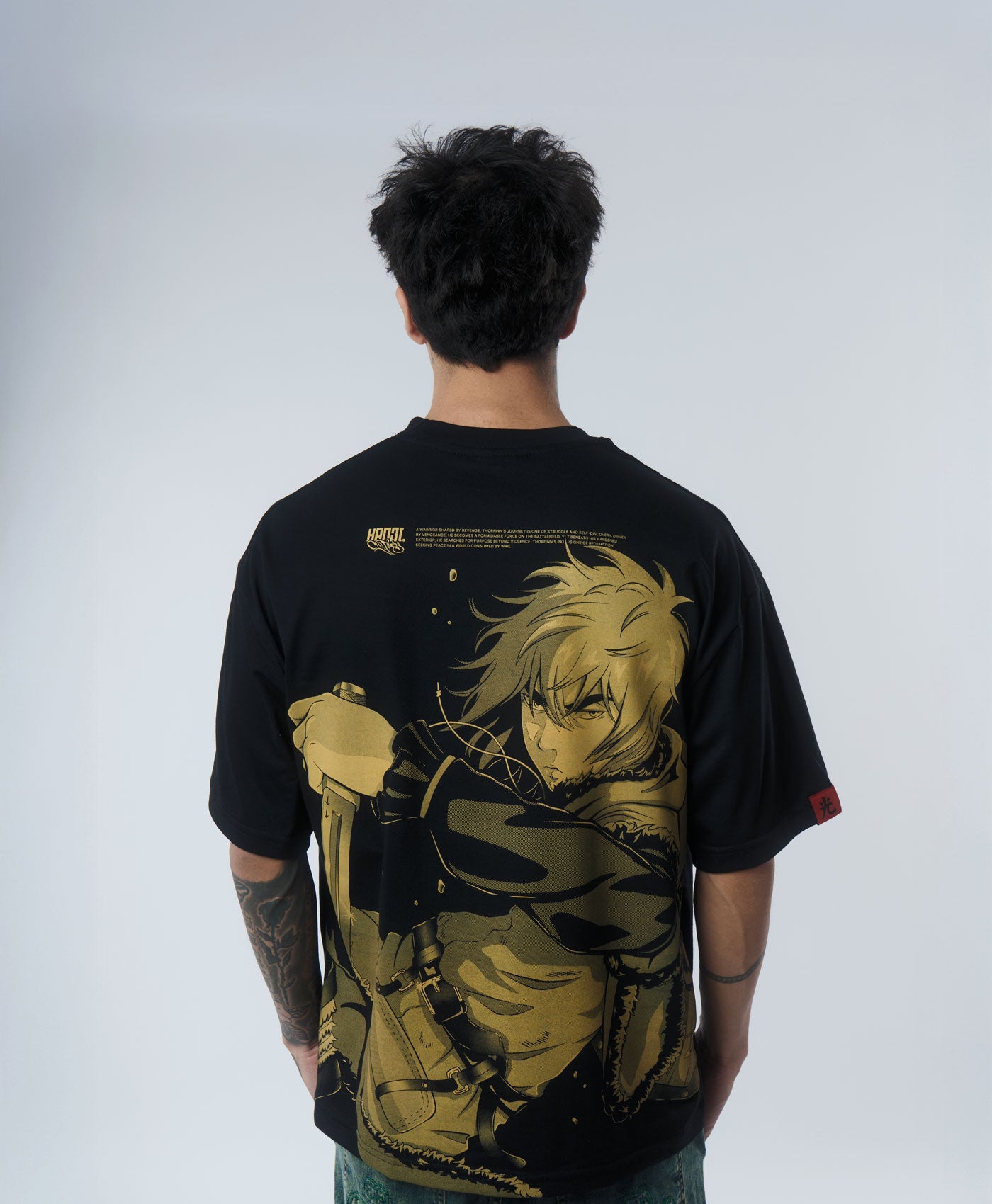 Polera Oversize Anime Vinland Saga Thorfinn