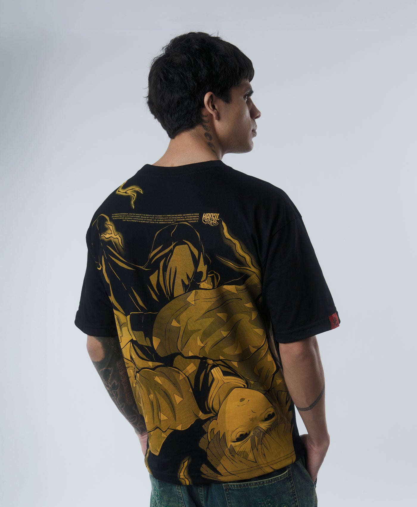 Polera Oversize Anime Kimetsu no Yaiba / Demon Slayer Zenitsu