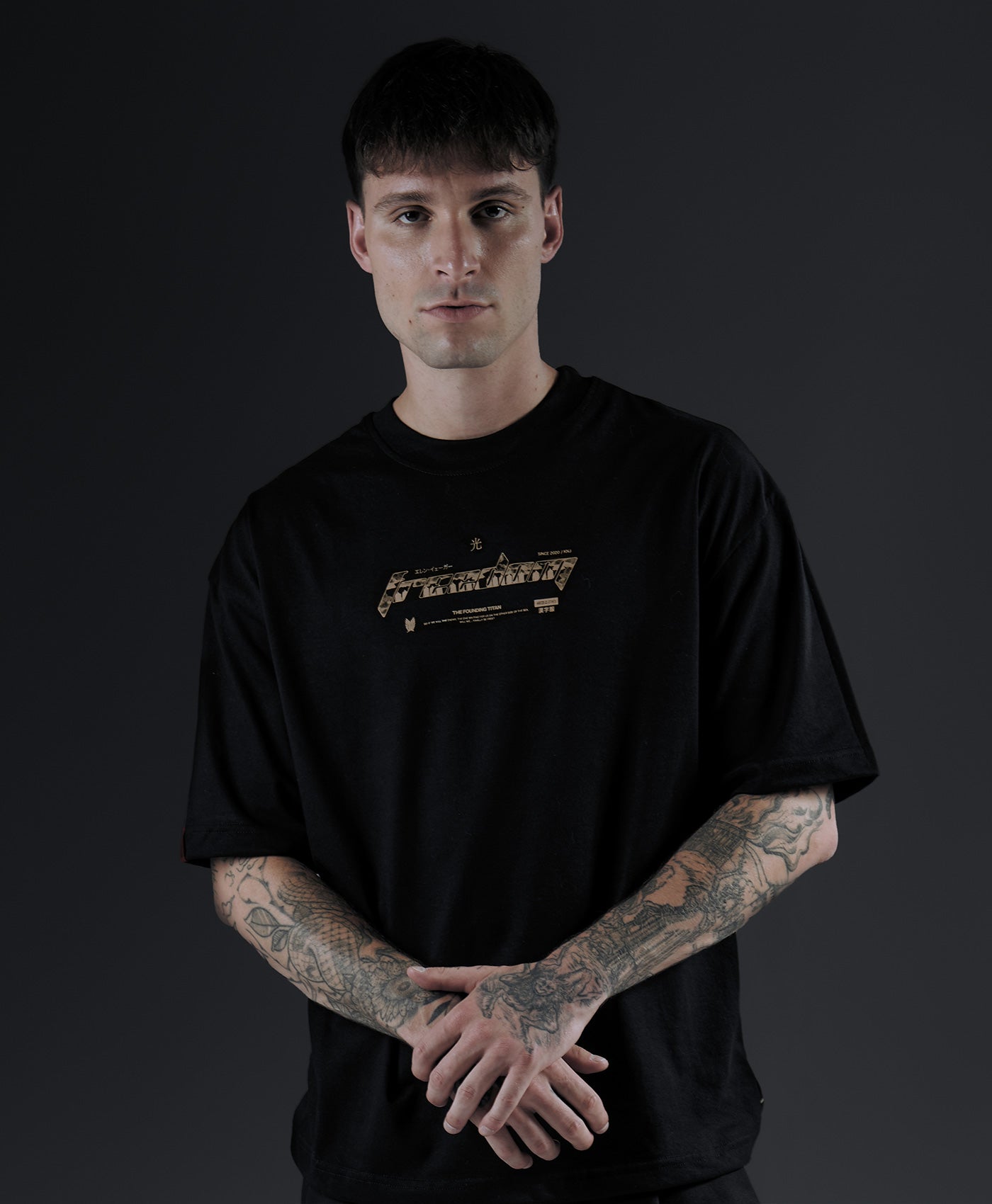 Polera Oversize Anime Shingeki no Kyojin Eren Jaeger