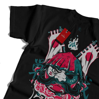 Polera mitología japonesa con diseño Daruma Sensou