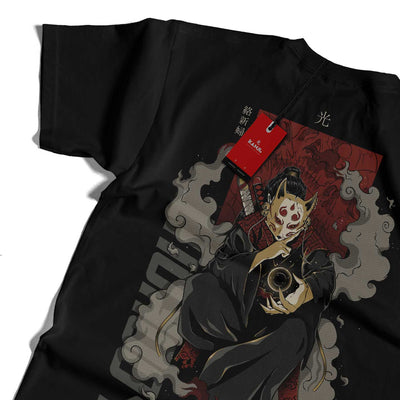 Polera de yokais japoneses con diseño de Hito no Kitsune
